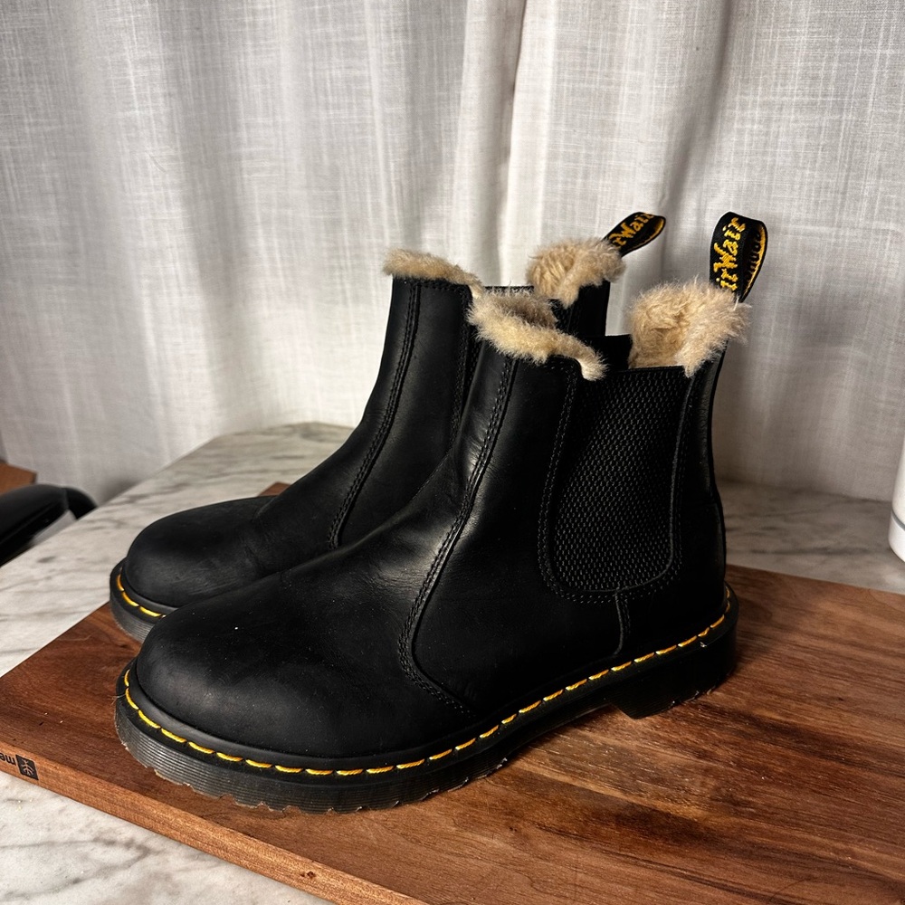 Dr.Marten Chelsea boot with fur